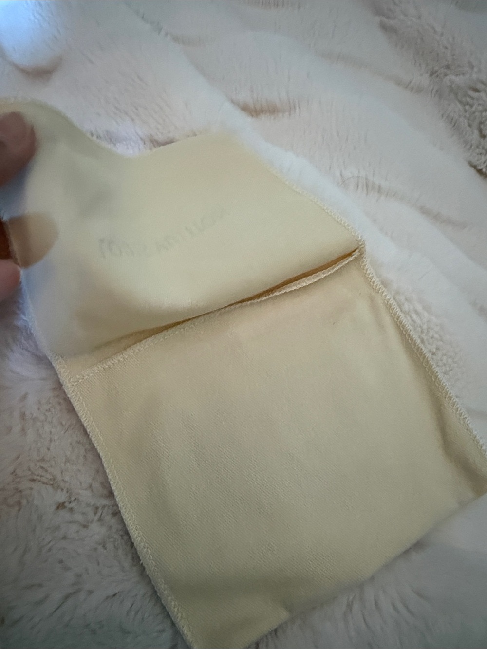 Louis Vuitton Gift Box w/Dust Bag - Picture 4 of 6